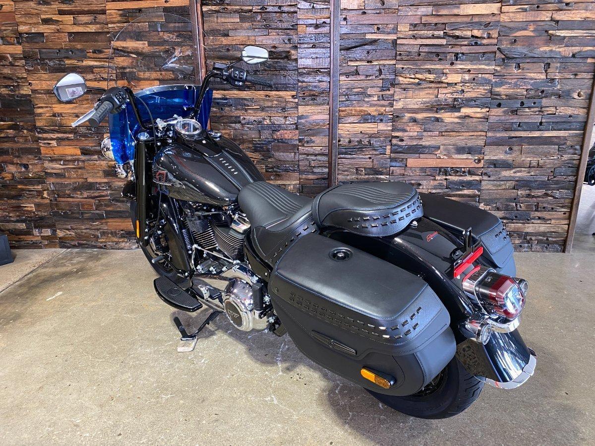 2026 HARLEY-DAVIDSON FLHC HERITAGE CLASSIC (117) CRUISER