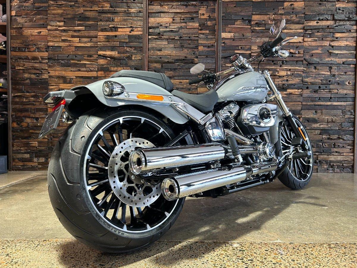 2026 HARLEY-DAVIDSON FXBR BREAKOUT (117) CRUISER