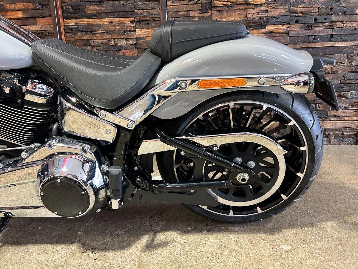 2026 HARLEY-DAVIDSON FXBR BREAKOUT (117) CRUISER