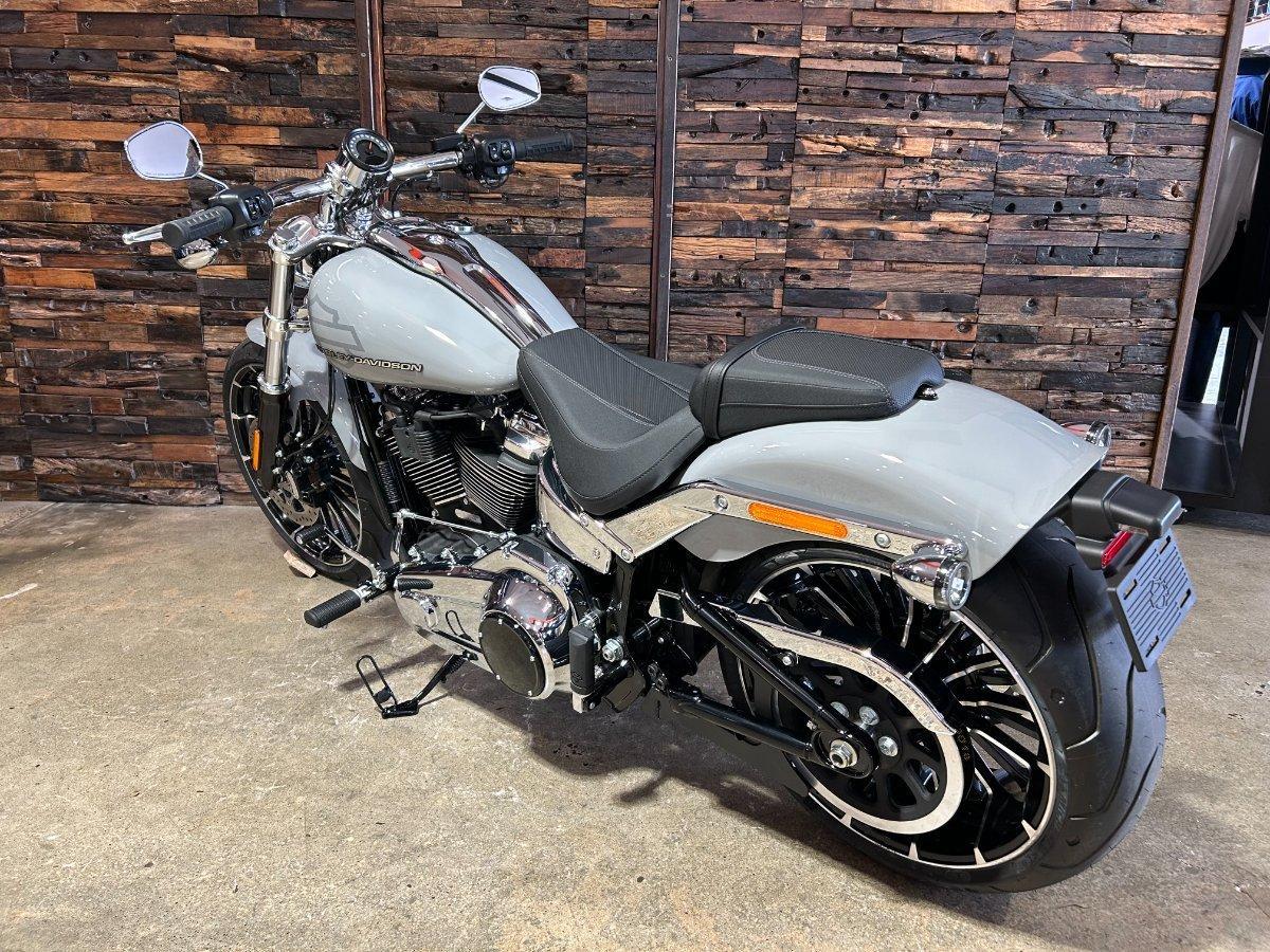 2026 HARLEY-DAVIDSON FXBR BREAKOUT (117) CRUISER
