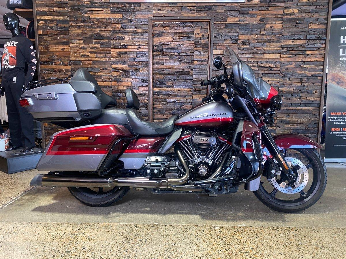 2019 HARLEY-DAVIDSON FLHTKSE CVO LIMITED CRUISER