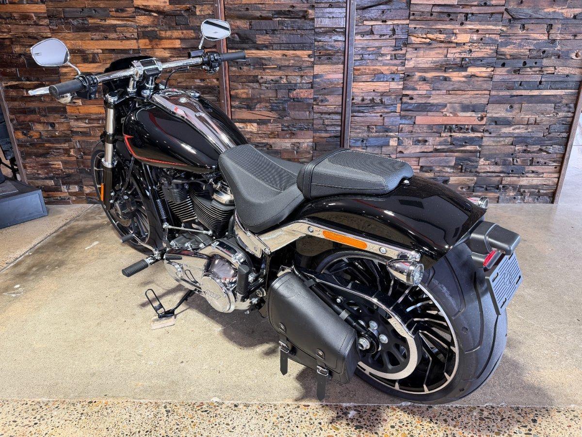 2023 HARLEY-DAVIDSON FXBR BREAKOUT (117) CRUISER
