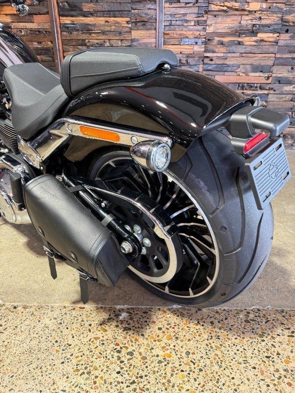 2023 HARLEY-DAVIDSON FXBR BREAKOUT (117) CRUISER