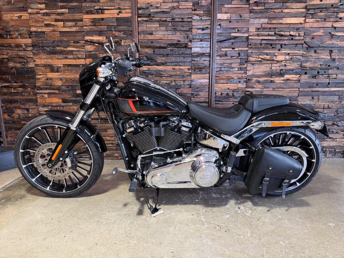 2023 HARLEY-DAVIDSON FXBR BREAKOUT (117) CRUISER