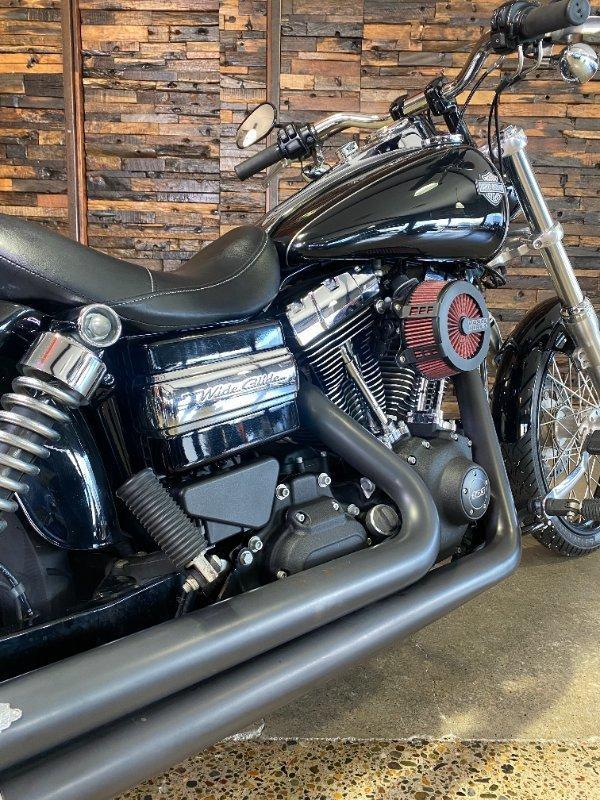 2017 HARLEY-DAVIDSON FXDWG WIDE GLIDE CRUISER