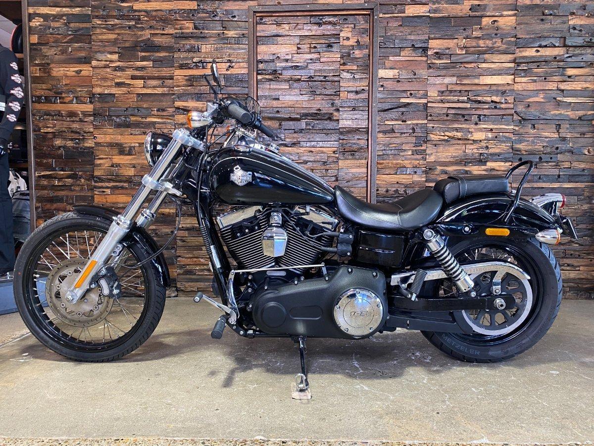2017 HARLEY-DAVIDSON FXDWG WIDE GLIDE CRUISER