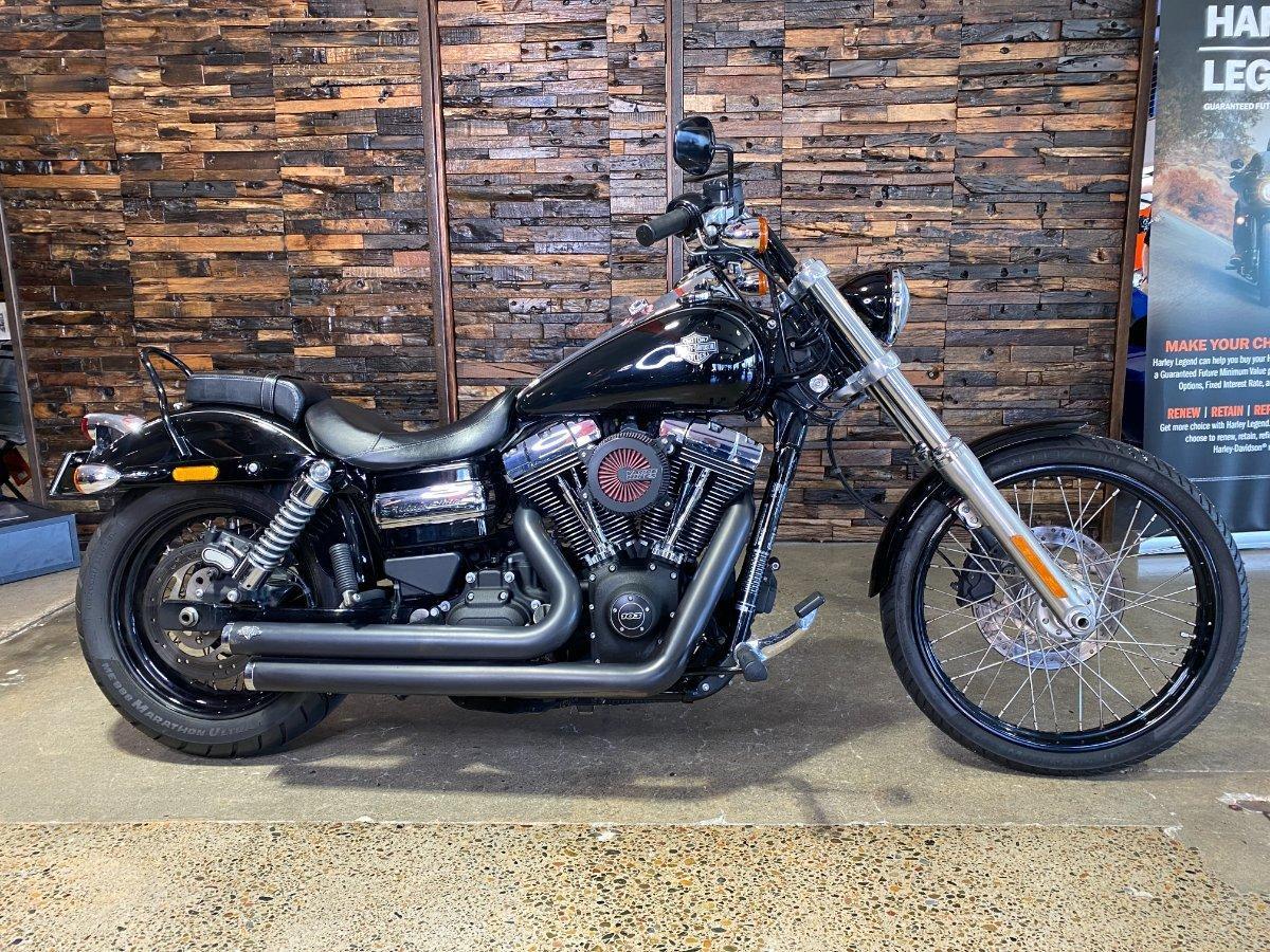 2017 HARLEY-DAVIDSON FXDWG WIDE GLIDE CRUISER