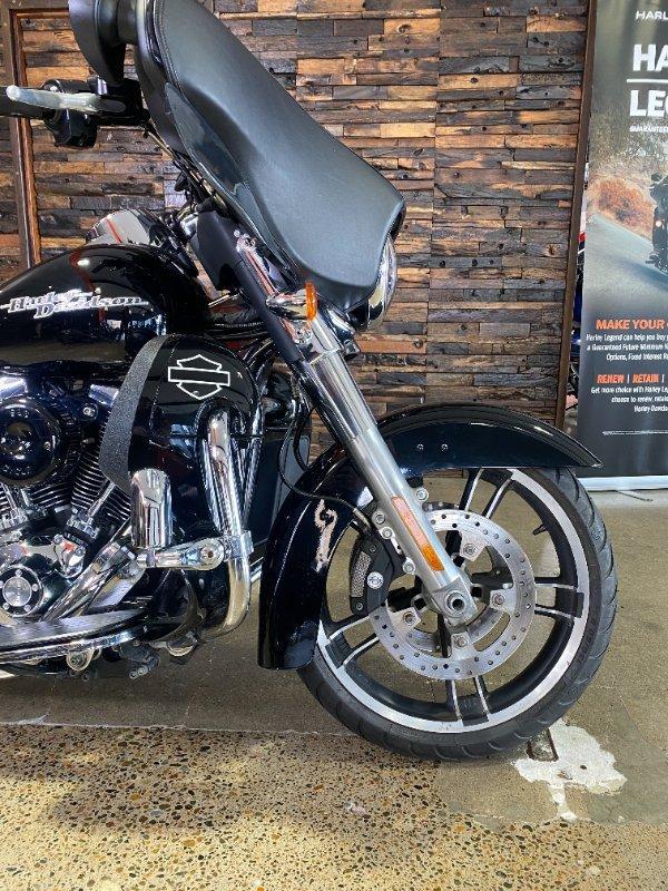 2014 HARLEY-DAVIDSON FLHX STREET GLIDE CRUISER