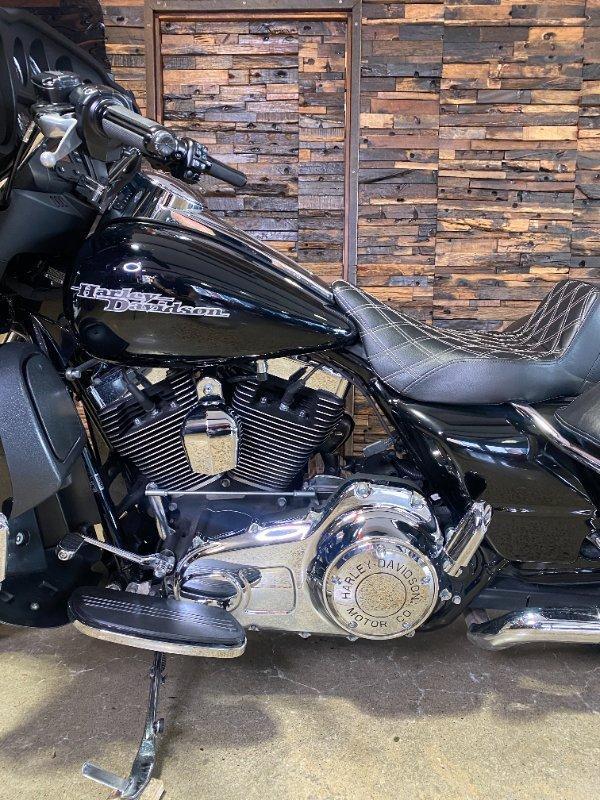 2014 HARLEY-DAVIDSON FLHX STREET GLIDE CRUISER