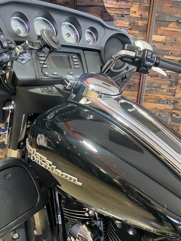 2014 HARLEY-DAVIDSON FLHX STREET GLIDE CRUISER