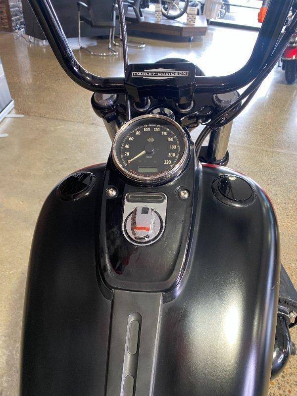 2015 HARLEY-DAVIDSON FXDF FAT BOB CRUISER