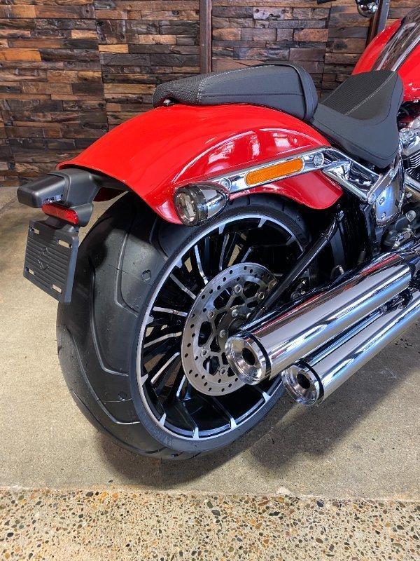 2026 HARLEY-DAVIDSON FXBR BREAKOUT (117) SOFTAIL CRUISER