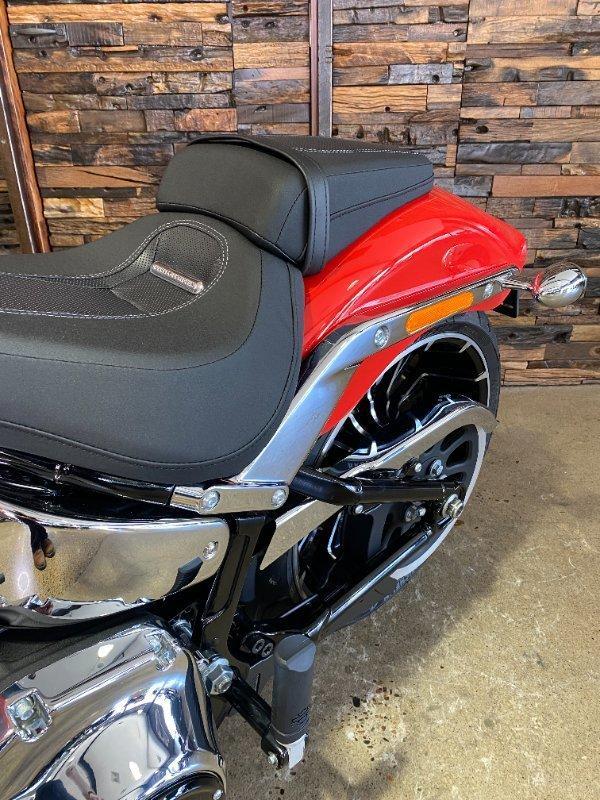 2026 HARLEY-DAVIDSON FXBR BREAKOUT (117) SOFTAIL CRUISER