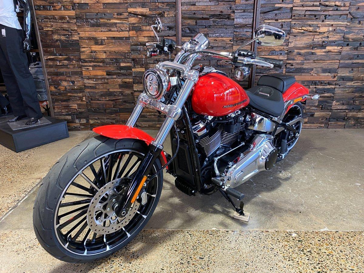 2026 HARLEY-DAVIDSON FXBR BREAKOUT (117) SOFTAIL CRUISER