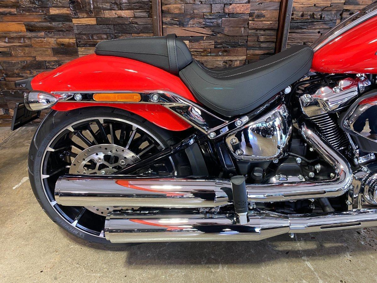 2026 HARLEY-DAVIDSON FXBR BREAKOUT (117) SOFTAIL CRUISER