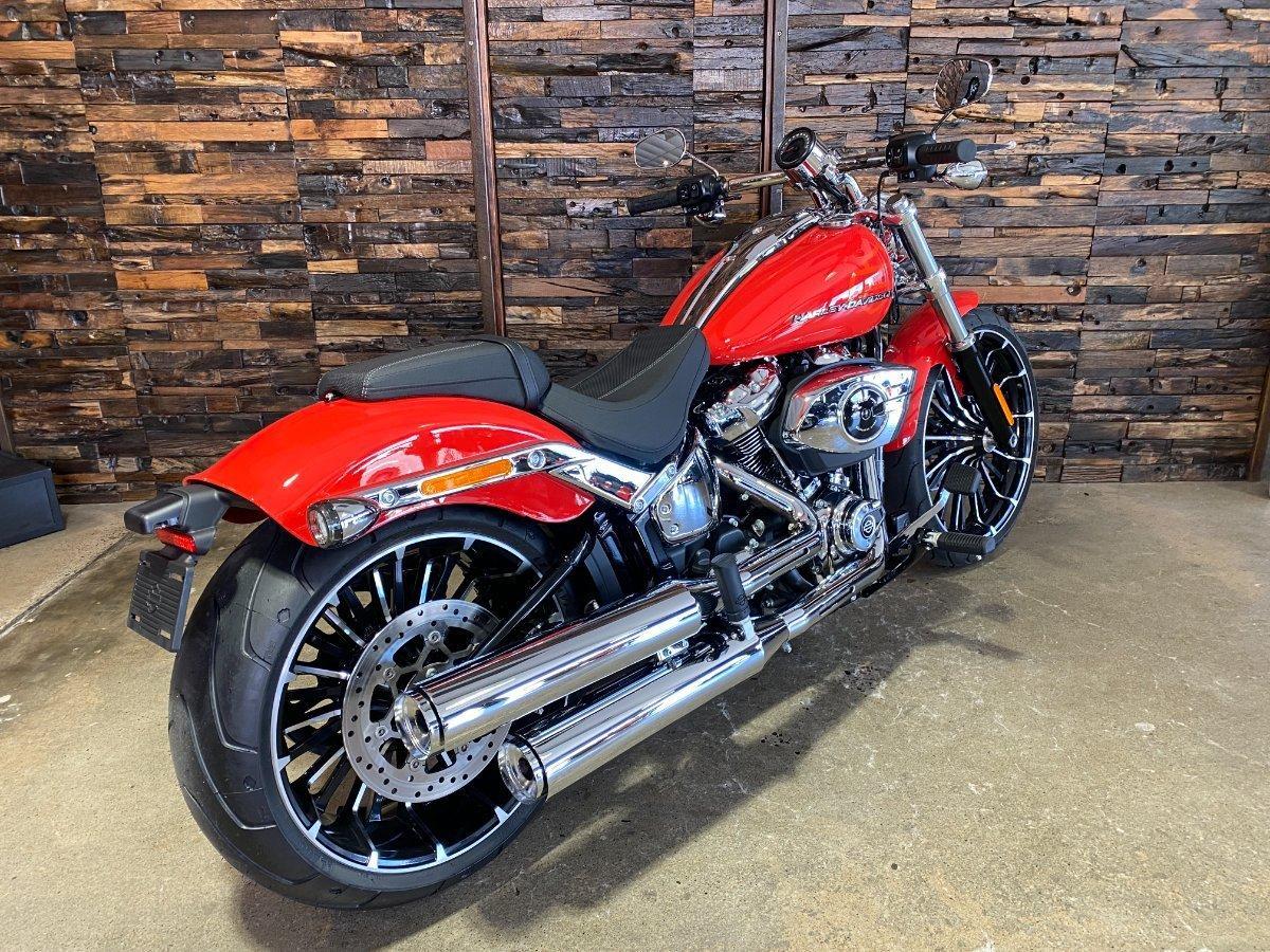 2026 HARLEY-DAVIDSON FXBR BREAKOUT (117) SOFTAIL CRUISER