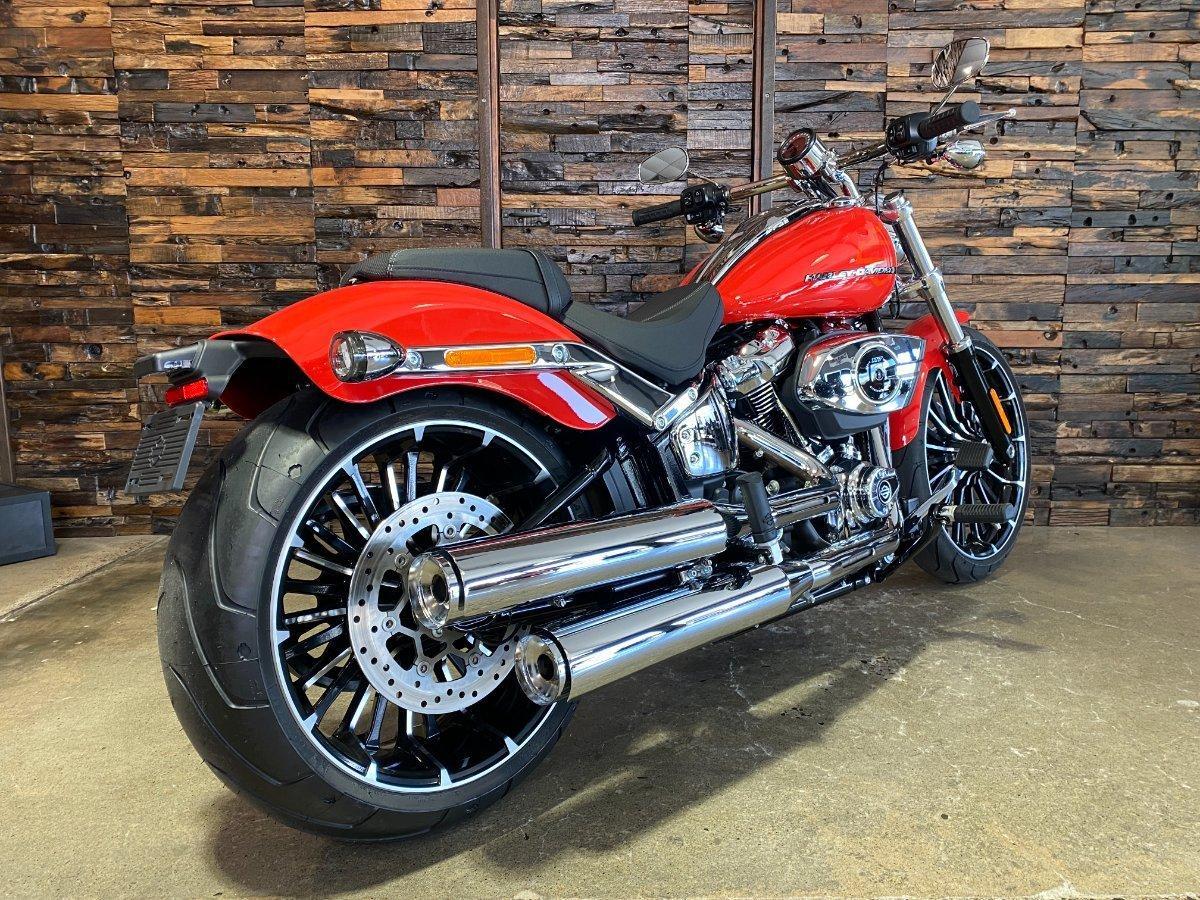 2026 HARLEY-DAVIDSON FXBR BREAKOUT (117) SOFTAIL CRUISER