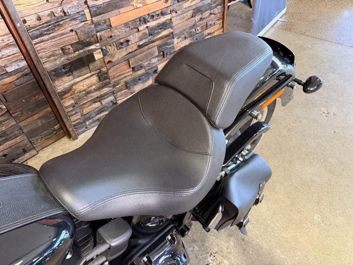 2017 HARLEY-DAVIDSON FLSTFBS FAT BOY S CRUISER