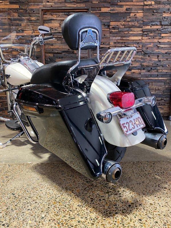 2015 HARLEY-DAVIDSON FLHRC ROAD KING CLASSIC CRUISER