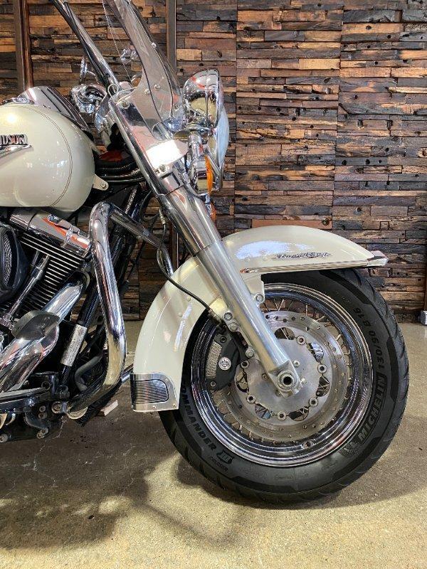 2015 HARLEY-DAVIDSON FLHRC ROAD KING CLASSIC CRUISER