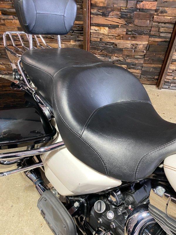 2015 HARLEY-DAVIDSON FLHRC ROAD KING CLASSIC CRUISER
