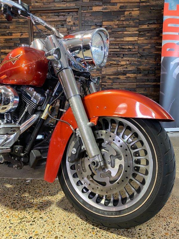 2011 HARLEY-DAVIDSON FLHR ROAD KING CRUISER