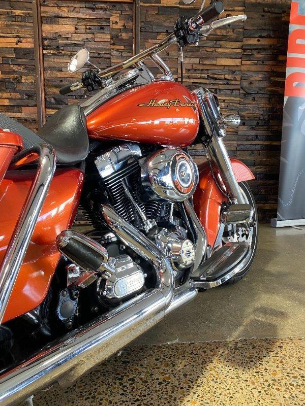 2011 HARLEY-DAVIDSON FLHR ROAD KING CRUISER