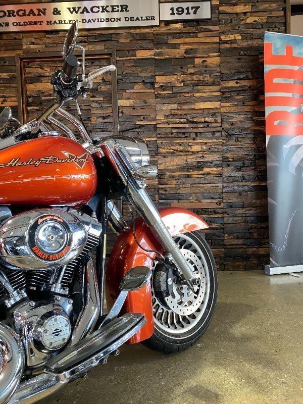 2011 HARLEY-DAVIDSON FLHR ROAD KING CRUISER