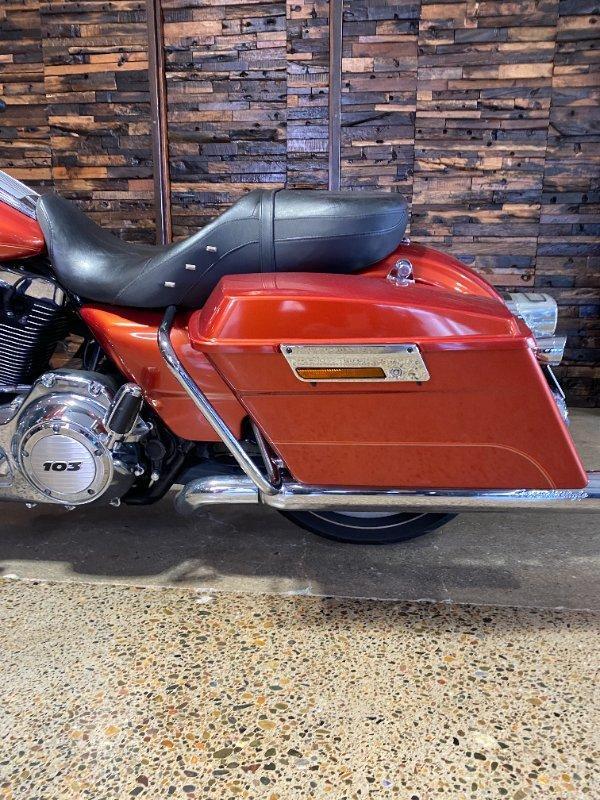 2011 HARLEY-DAVIDSON FLHR ROAD KING CRUISER