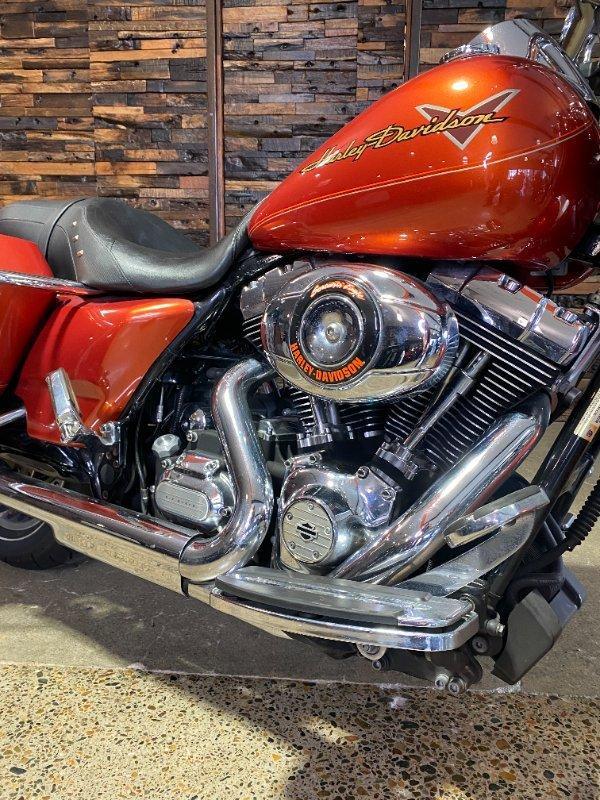 2011 HARLEY-DAVIDSON FLHR ROAD KING CRUISER