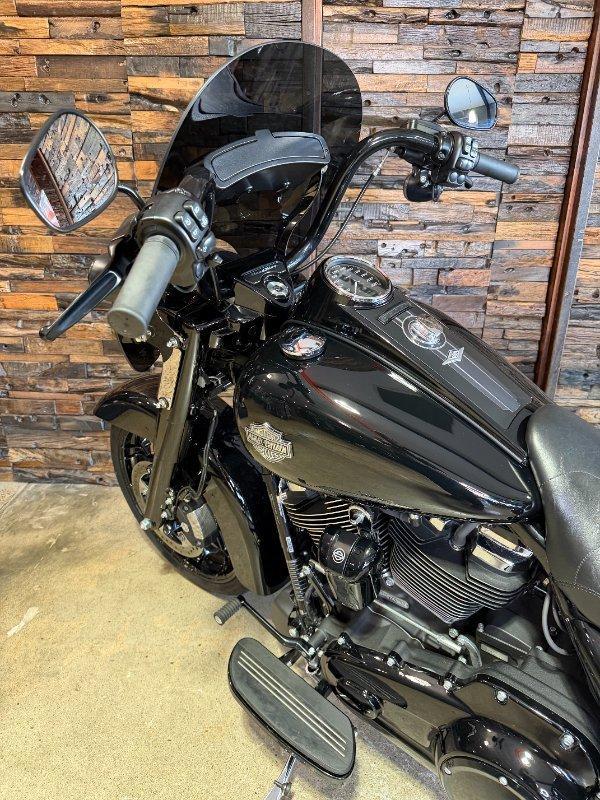 2023 HARLEY-DAVIDSON FLHRXS ROAD KING SPECIAL CRUISER