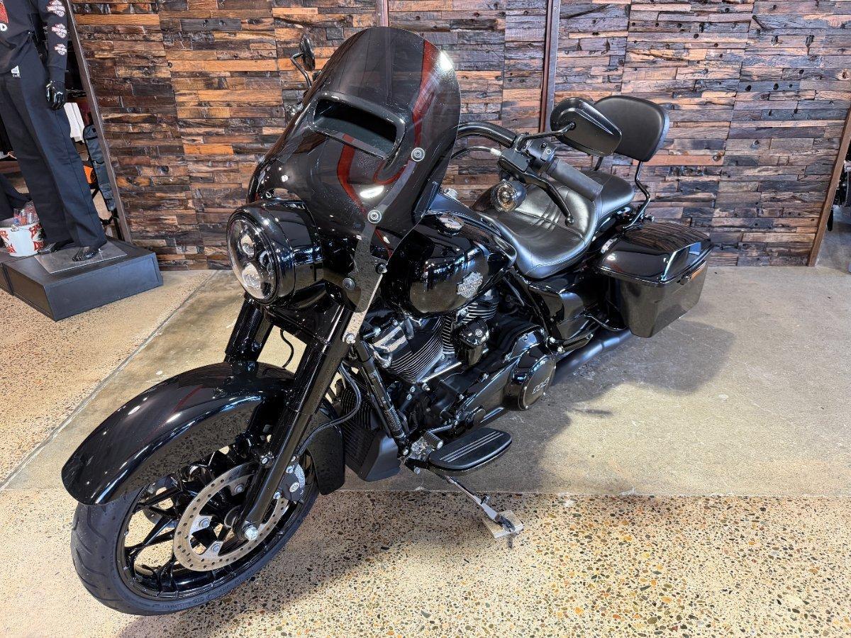 2023 HARLEY-DAVIDSON FLHRXS ROAD KING SPECIAL CRUISER