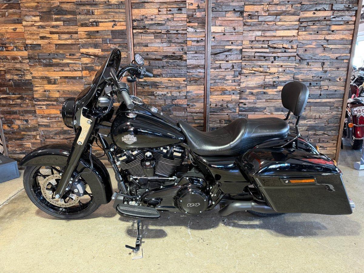2023 HARLEY-DAVIDSON FLHRXS ROAD KING SPECIAL CRUISER