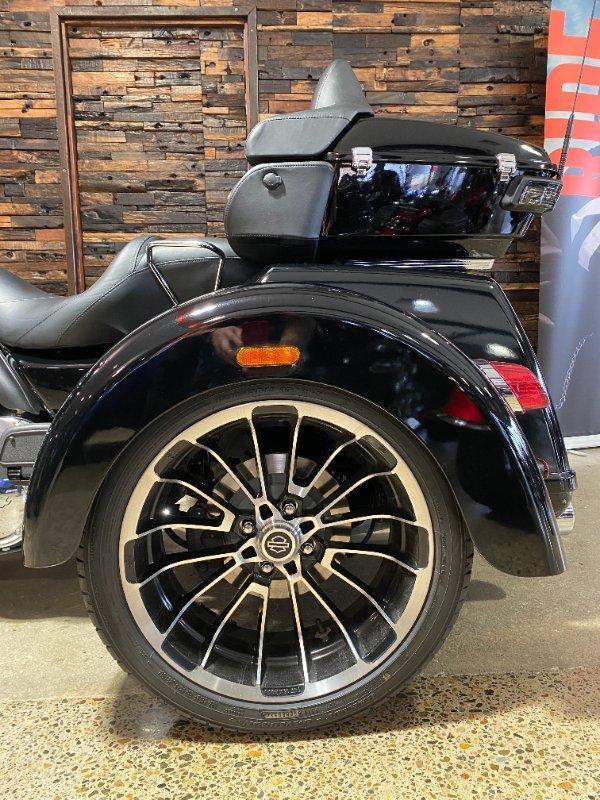 2025 HARLEY-DAVIDSON FLHTCUTG TRI GLIDE U/CLC 114 TRIKE