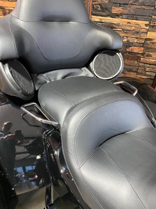 2025 HARLEY-DAVIDSON FLHTCUTG TRI GLIDE U/CLC 114 TRIKE