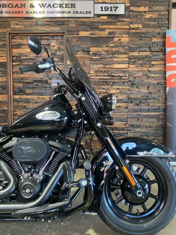 2022 HARLEY-DAVIDSON FLHCS HERITAGE CLASSIC 114 CRUISER