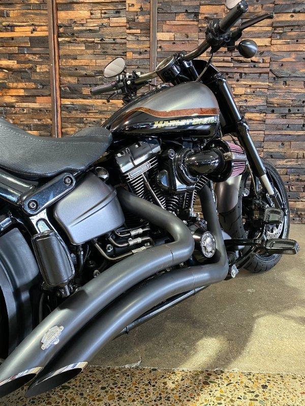 2017 HARLEY-DAVIDSON FXSE CVO PRO STREET BREAKOUT CRUISER