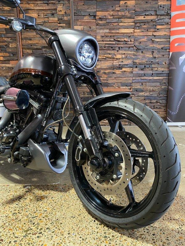 2017 HARLEY-DAVIDSON FXSE CVO PRO STREET BREAKOUT CRUISER