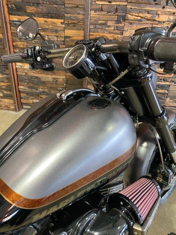 2017 HARLEY-DAVIDSON FXSE CVO PRO STREET BREAKOUT CRUISER