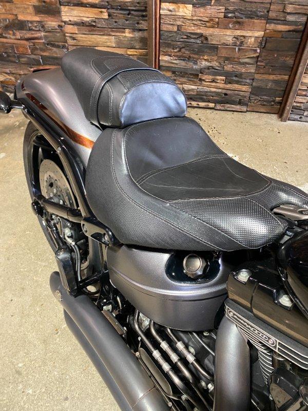 2017 HARLEY-DAVIDSON FXSE CVO PRO STREET BREAKOUT CRUISER