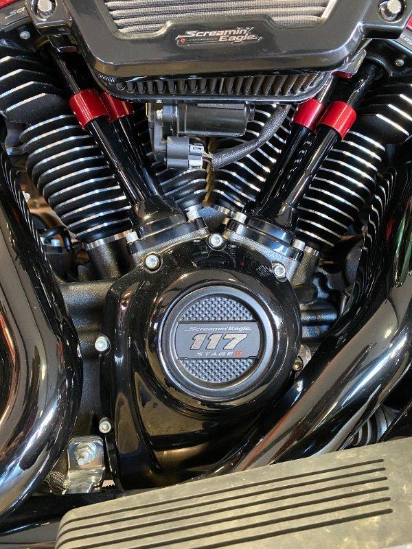 2022 HARLEY-DAVIDSON FLTRXSE CVO ROAD GLIDE (117) CRUISER