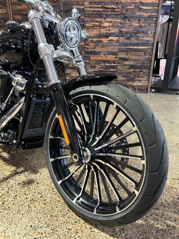 2025 HARLEY-DAVIDSON FXBR BREAKOUT (117) CRUISER