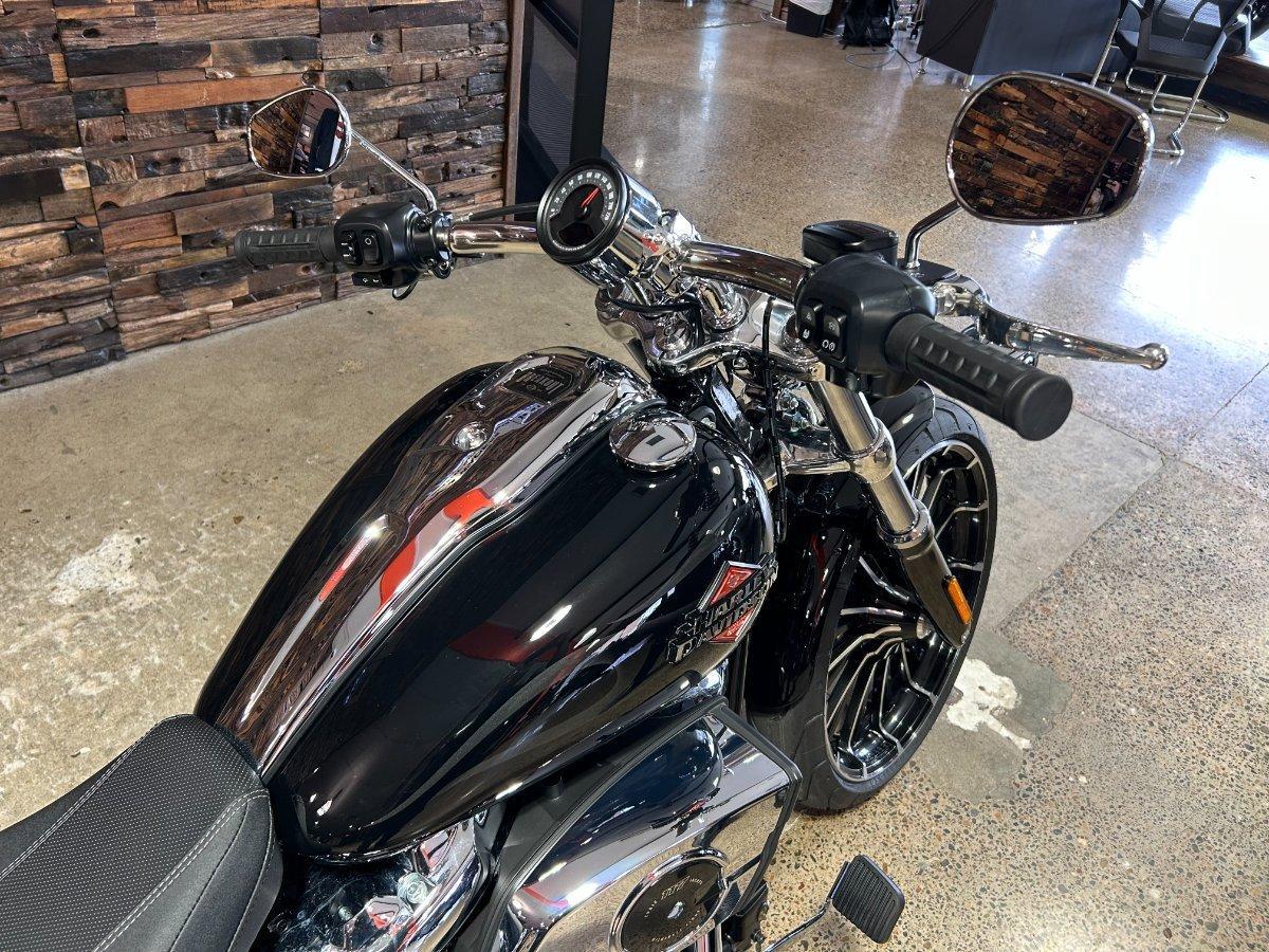 2025 HARLEY-DAVIDSON FXBR BREAKOUT (117) CRUISER