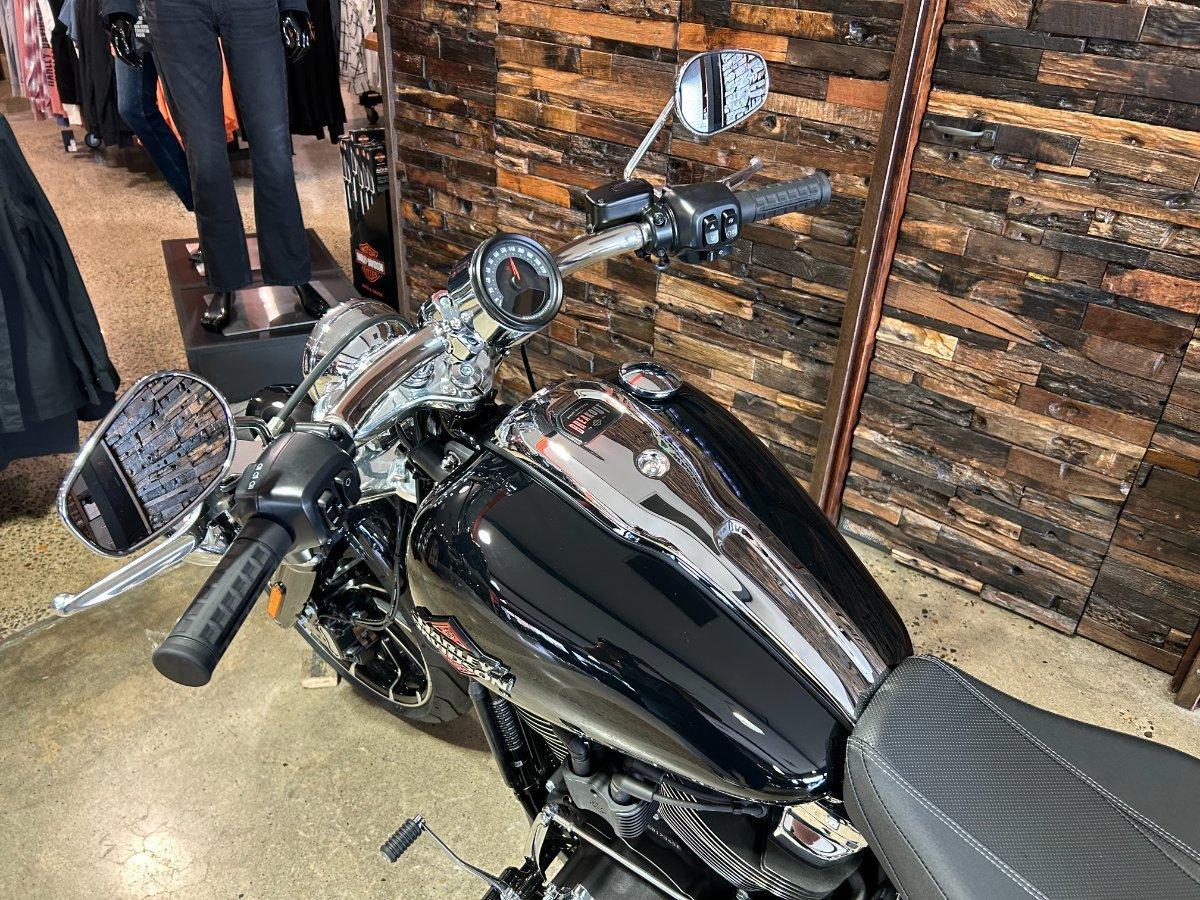2025 HARLEY-DAVIDSON FXBR BREAKOUT (117) CRUISER