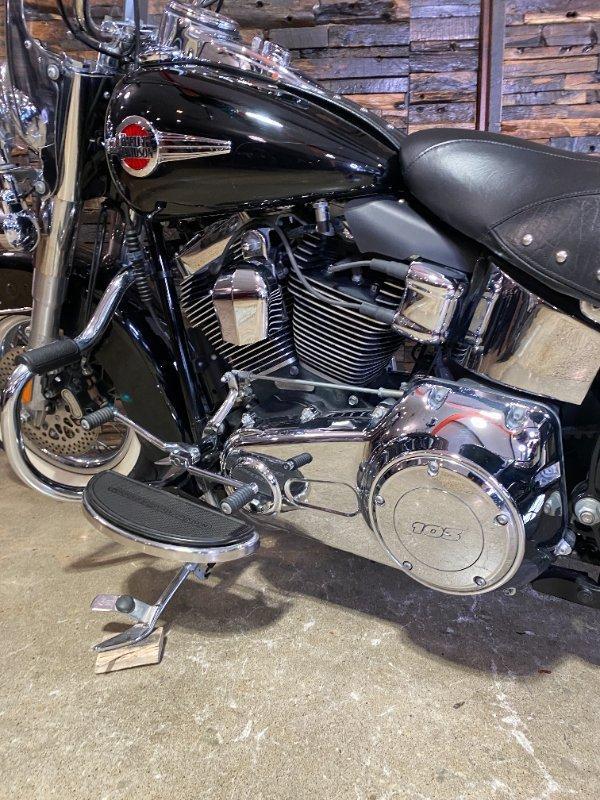 2016 HARLEY-DAVIDSON FLSTC HERITAGE SOFTAIL CLASSIC CRUISER