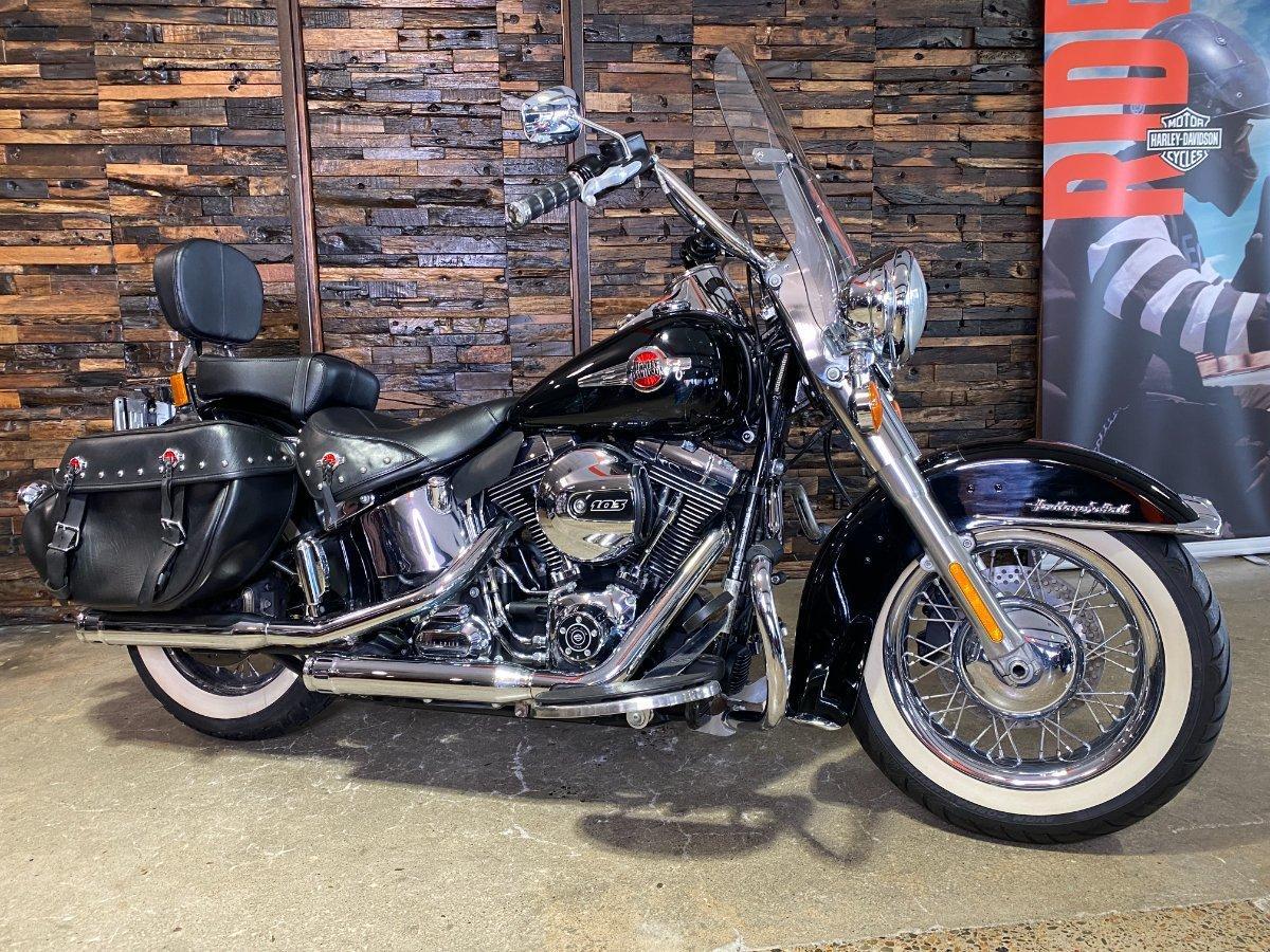 2016 HARLEY-DAVIDSON FLSTC HERITAGE SOFTAIL CLASSIC CRUISER
