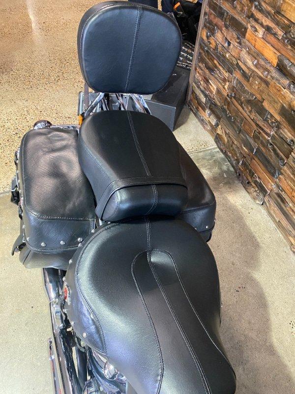 2016 HARLEY-DAVIDSON FLSTC HERITAGE SOFTAIL CLASSIC CRUISER