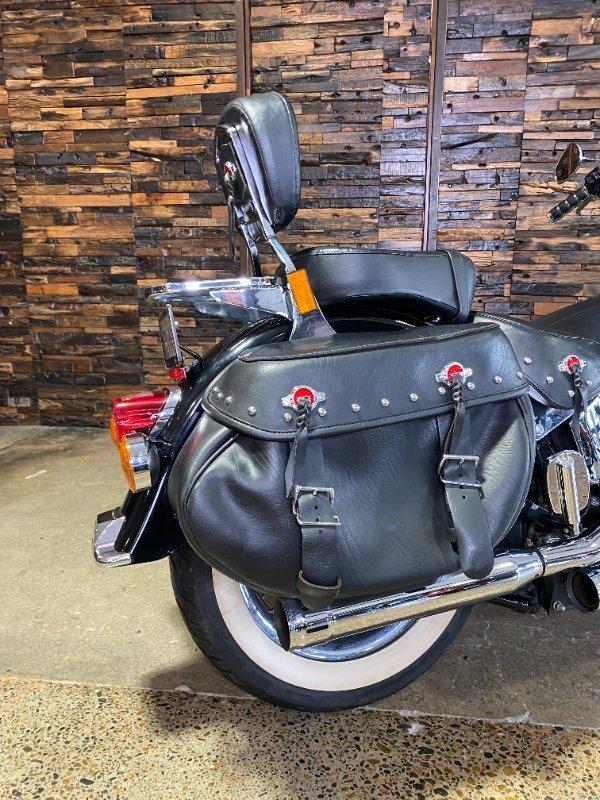 2016 HARLEY-DAVIDSON FLSTC HERITAGE SOFTAIL CLASSIC CRUISER