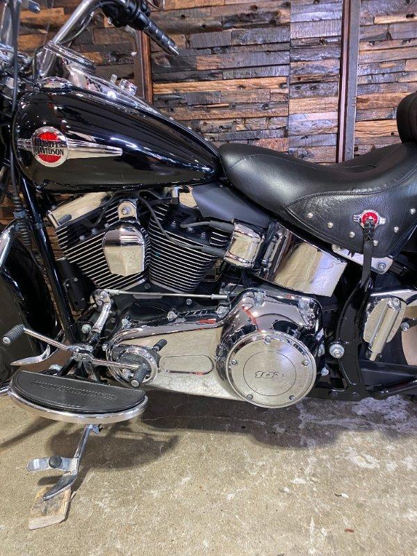 2016 HARLEY-DAVIDSON FLSTC HERITAGE SOFTAIL CLASSIC CRUISER