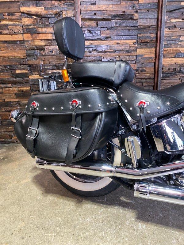 2016 HARLEY-DAVIDSON FLSTC HERITAGE SOFTAIL CLASSIC CRUISER